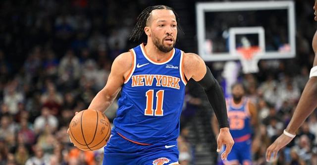 足球赛事-布伦森28分8助3断领衔四人20+ 尼克斯胜爵士