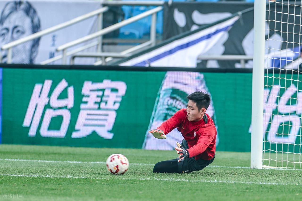 北美世界杯-意外吗？津门虎上演连续反转，功勋王牌留队仅3天，连夜宣布走人