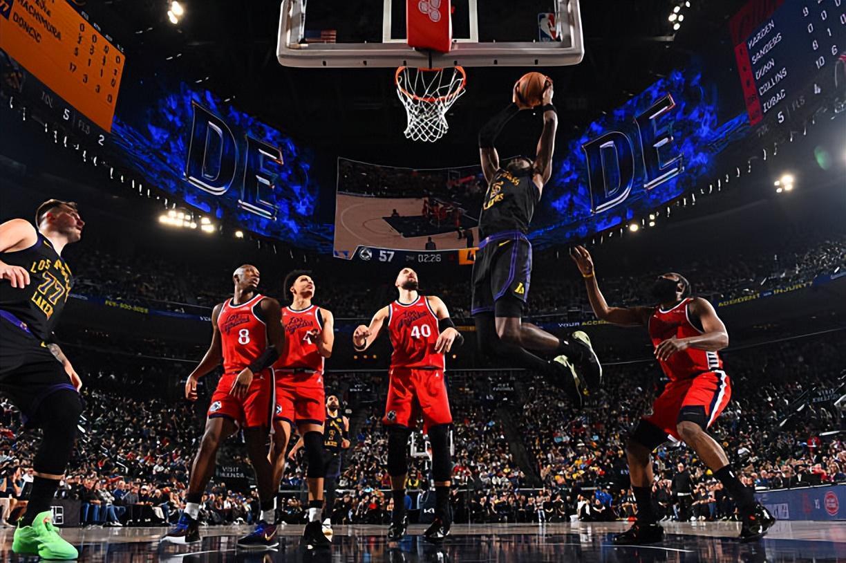 世界杯官方平台-被快船各种打爆，湖人内线支柱莫名其妙又一次彻底丧气了？