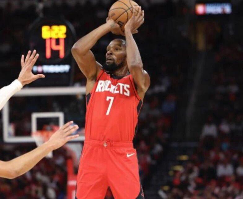 北美世界杯-杜兰特强拆东部第一活塞：犹豫就会败北