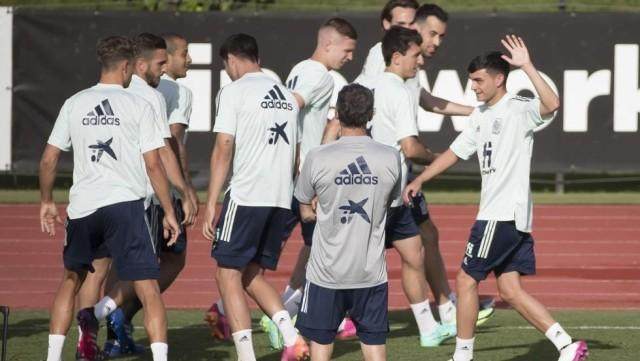 足球赛事-【早报】皇萨文逼退欧足联！英超Big6“投降”却被罚…